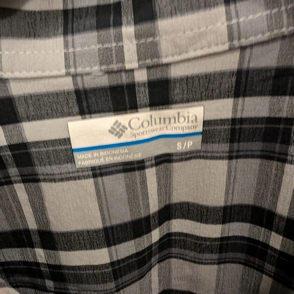 Bundle of Mens Columbia shirts size small - Picture 5 of 7